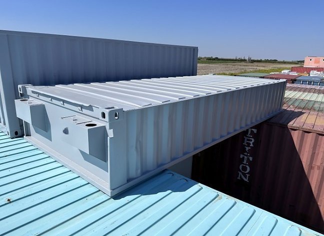 52aa76_f89dc9161b9d4ec8ad59fcd86ff547dcmv2.jpg Klärgruben-Container 2,5x6 m Höhe 90 cm – Bild 1